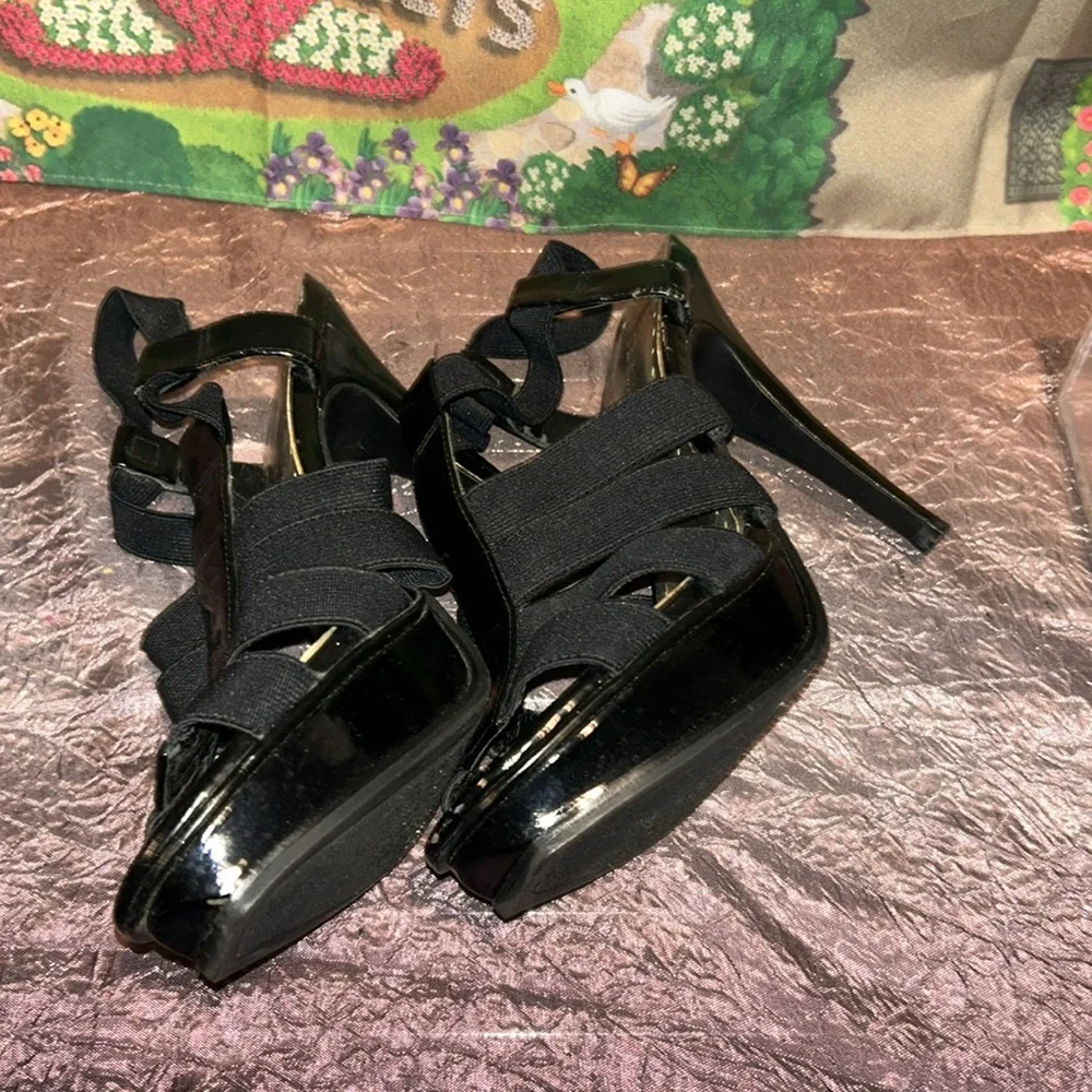 🔥‎ 👠 BcBg black iconic dress shoes 👠